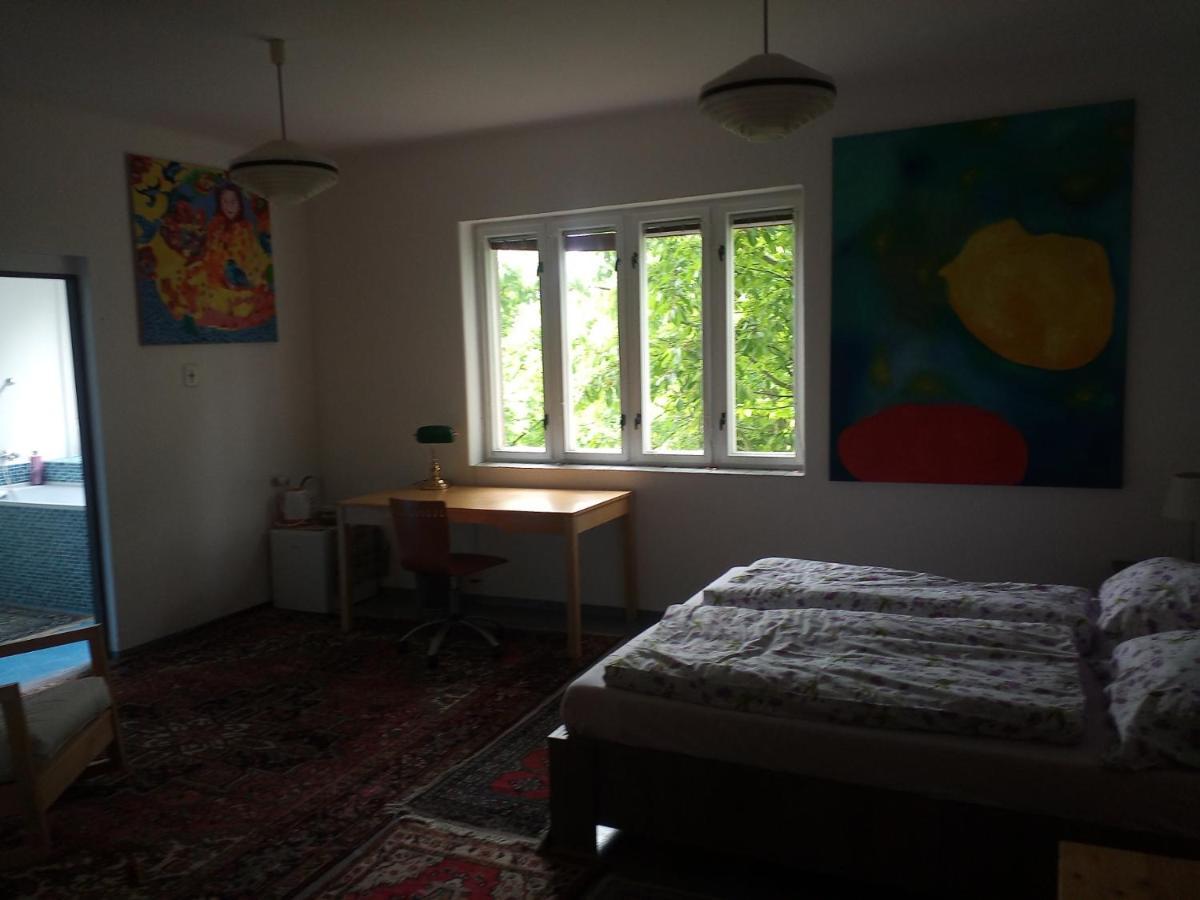 Orli Hnizdo At Chateau Novak Křivoklát Exteriör bild