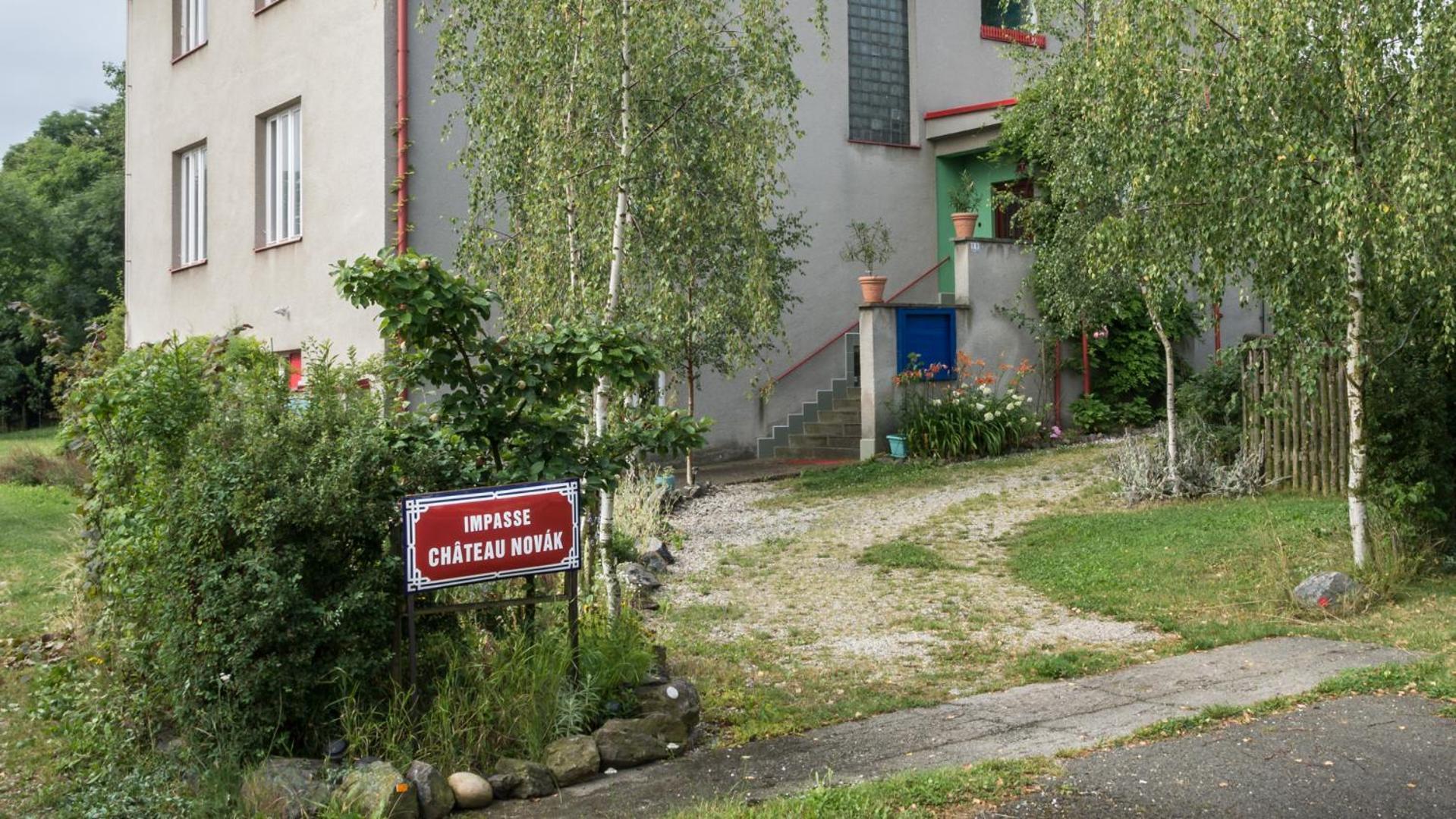 Orli Hnizdo At Chateau Novak Křivoklát Exteriör bild